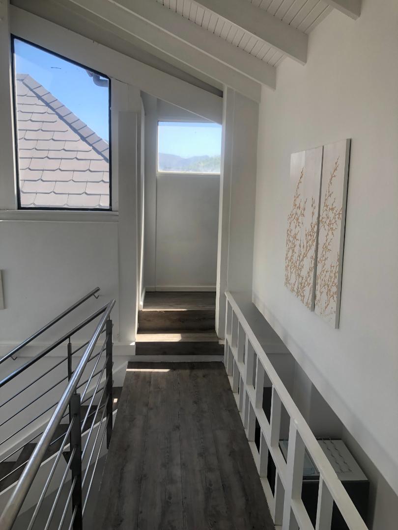 6 Bedroom Property for Sale in Westcliff Western Cape